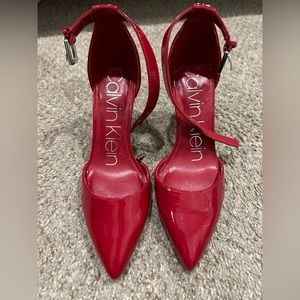 Calvin Klein small heel.